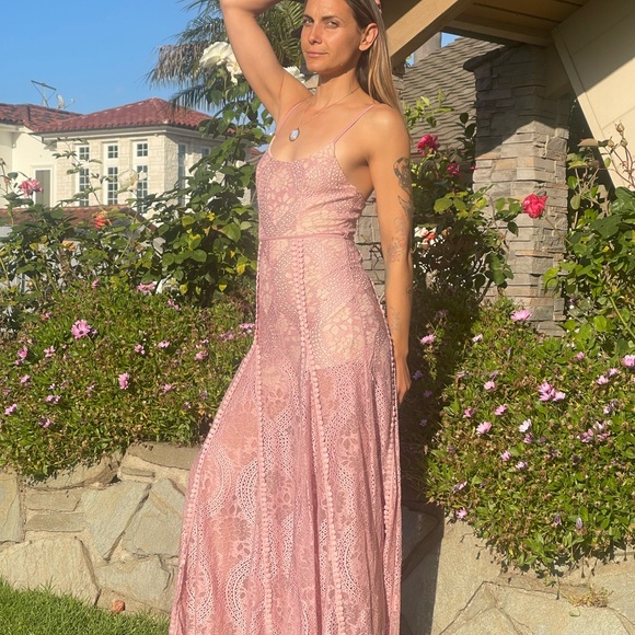 Elegant Pink Lace Maxi Dress - Picture 4 of 6